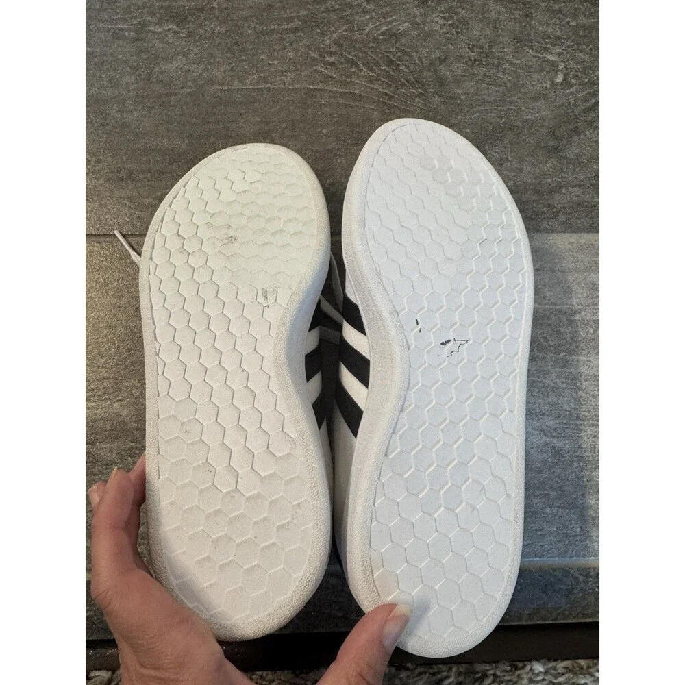 Adidas  Women’s Cloudform, Comfort Sneakers, Size 6, New Without Tags